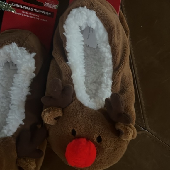 NEW Christmas Reindeer Slippers -Size 7/8 - Picture 3 of 5